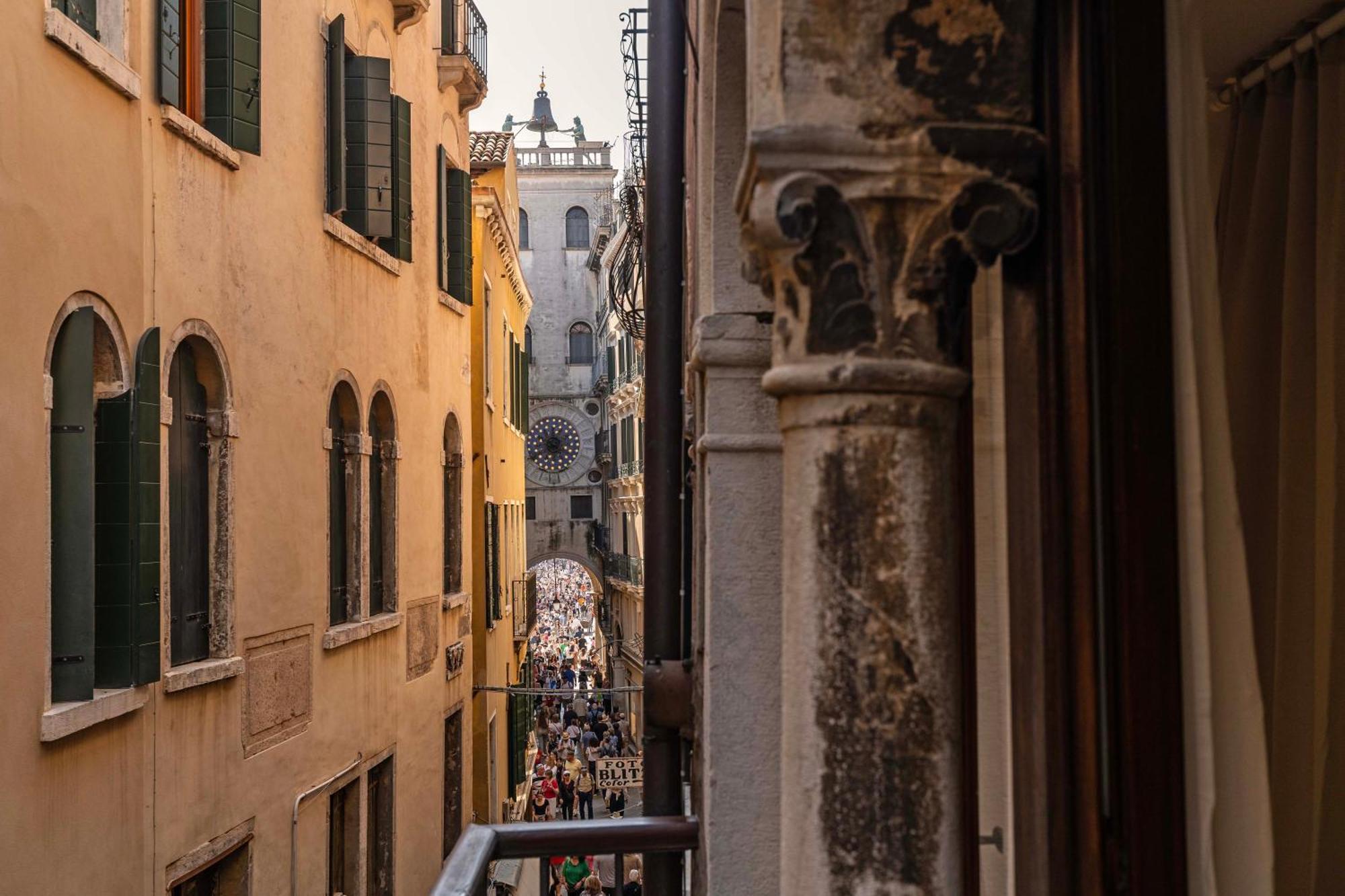 Torre Dell'orologio By Bricola Apartamento Venecia